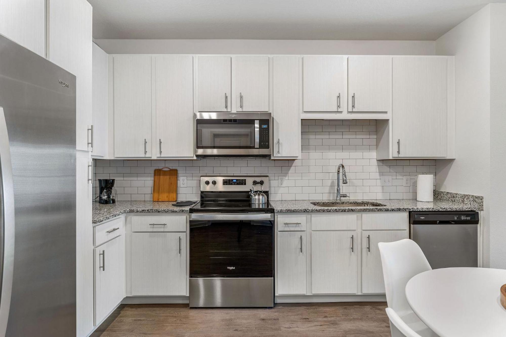 Complete Lush Green Apartment 10 Min To Parks Pets Allowed, Resort-Style Amenities Orlando Exterior foto